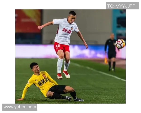 权健与恒大激战CCTV5直播精彩瞬间回顾与赛后分析 权健与恒大激战CCTV5直播精彩瞬间回顾与赛后分析